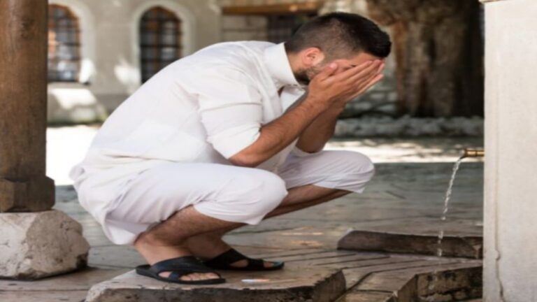 أنواع الطهارة.. مراتب النقاء بين الماء والتراب