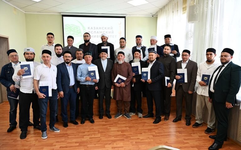 تخريج 268 طالبا من المعهد الإسلامي الروسي وجامعة قازان الإسلامية 