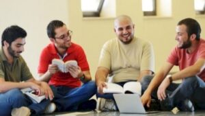 المقارنات الاجتماعية السلبية..