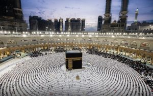 هيئة الحرمين تدعو زوار مكة إلى زيارة معرض «في رحاب الحرم»